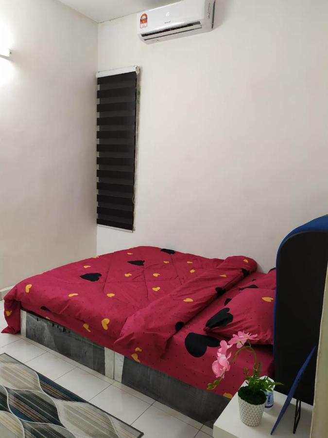 Anggun Homestay Seri Iskandar Luaran gambar