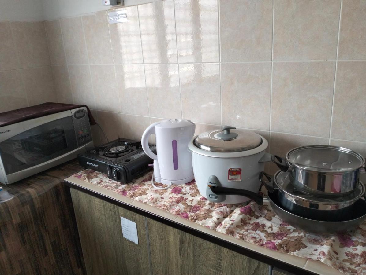 Anggun Homestay Seri Iskandar Luaran gambar