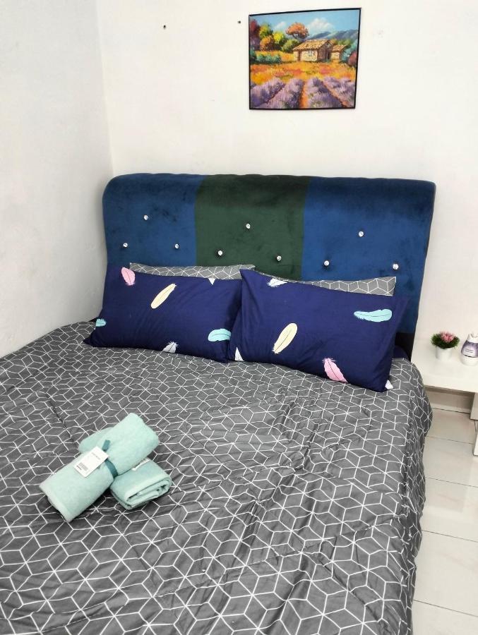 Anggun Homestay Seri Iskandar Luaran gambar